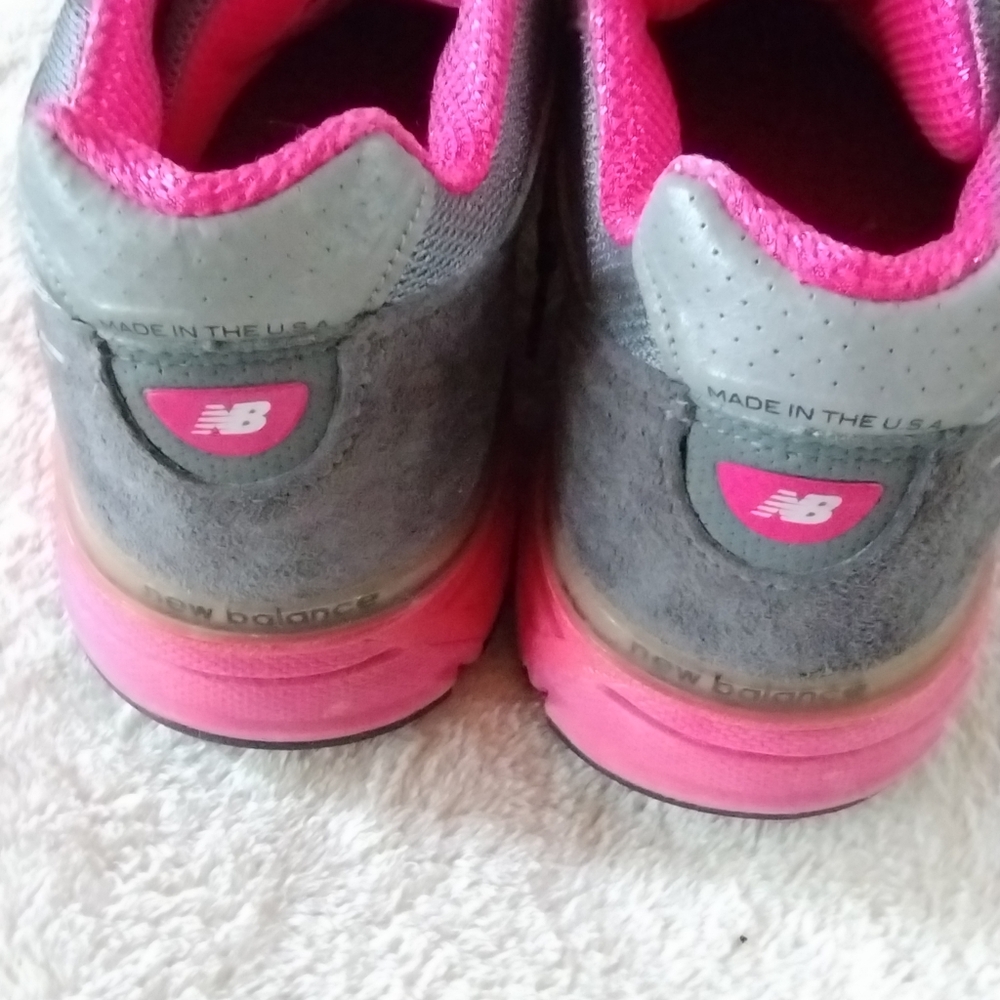 New Balance 990 V4 Women's Gray & Pink  NEW - Picture 2 of 8